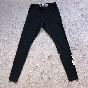 nike leggings with logo on back of calf